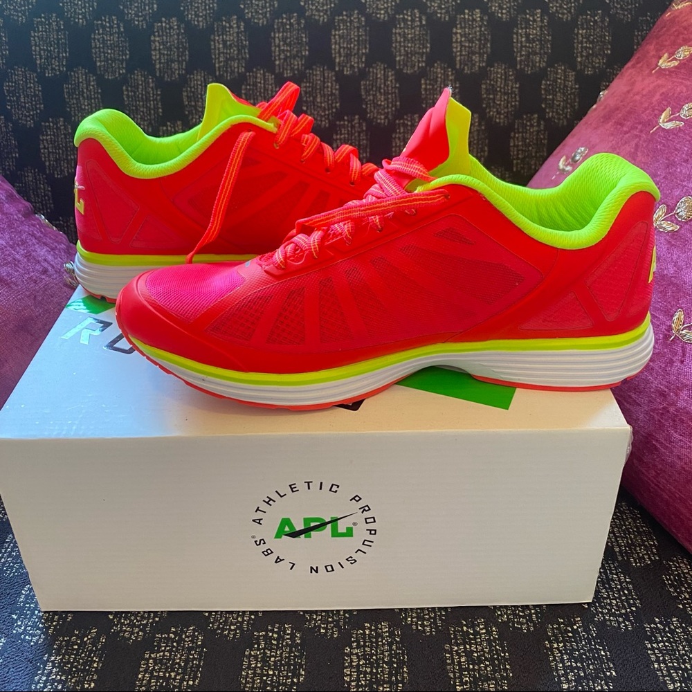 Like New APL Wind Chill Women’s Running Shoes